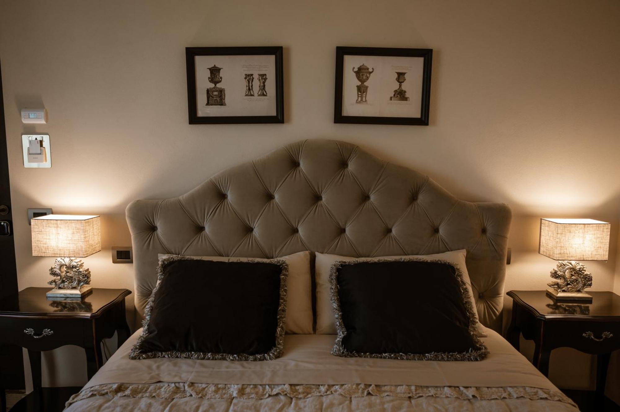 Donna Carolina Luxury Rooms 切法卢 外观 照片